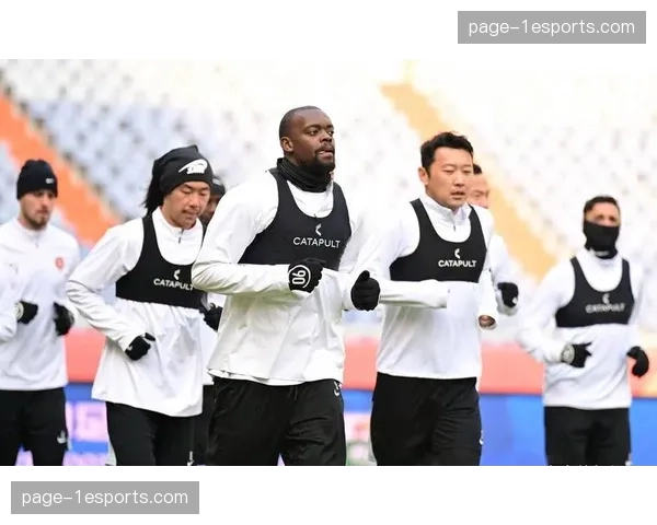 【2026年4月中超联赛·非赛事·群众体育2026年城市业余足球联赛在沪开幕，特邀中超裁判执法关键场次